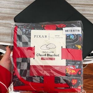 Little Sleepies Pixar Cloud Blanket - Red and Black